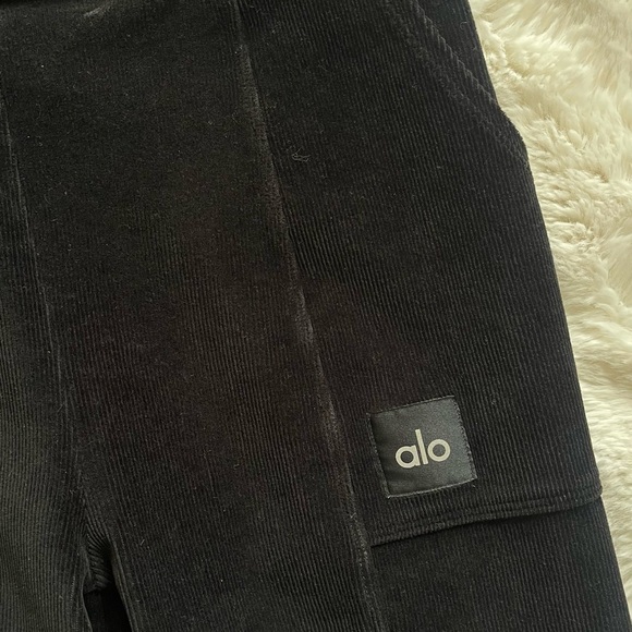 ALO YOGA Micro Corduroy High-Waist Winter Break Flare Pant - Black - Picture 3 of 7
